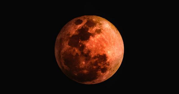 Sognare la luna: ecco cosa significa